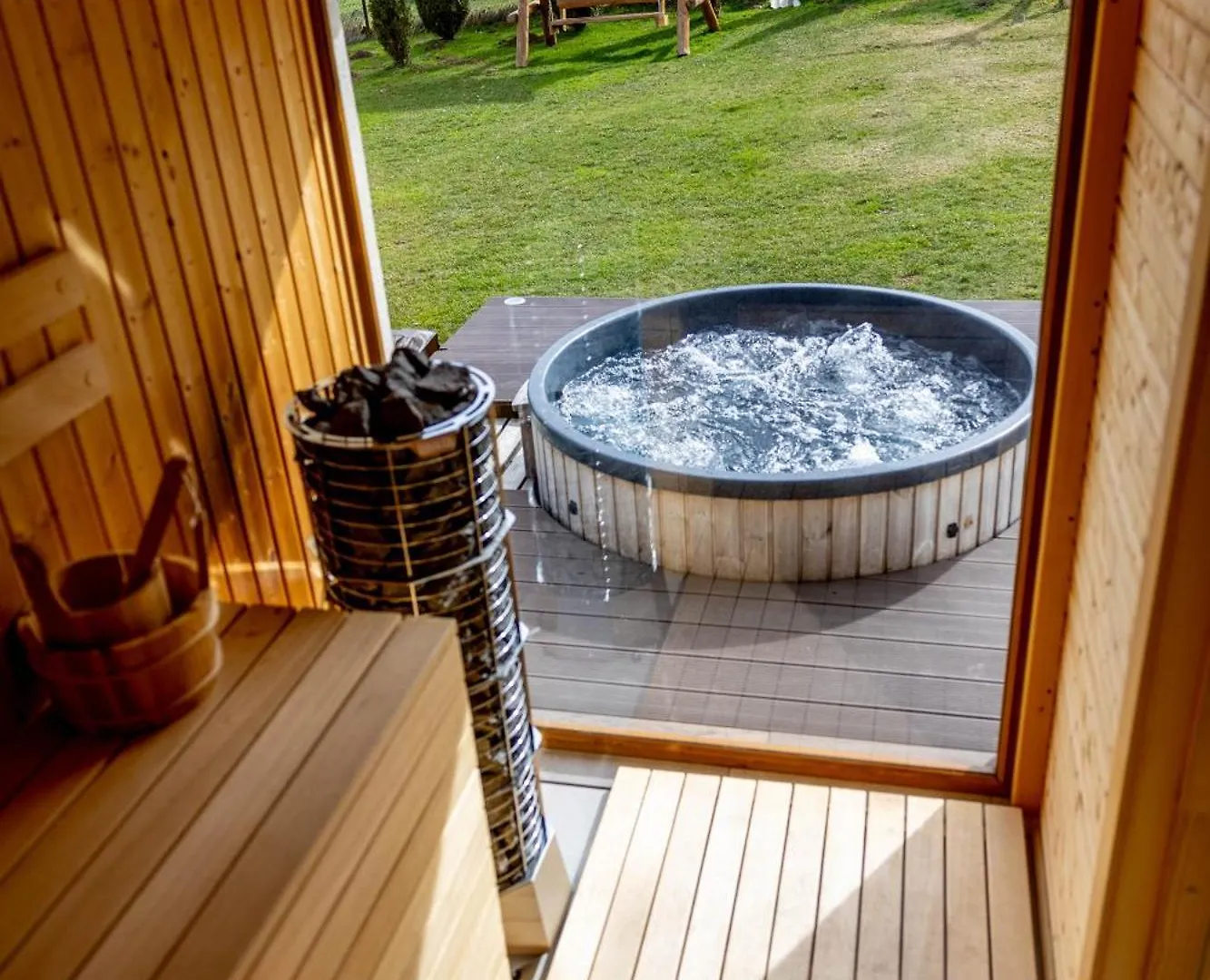 Wierchowa Chalupa Jacuzzi & Sauna 자코파네 샬레